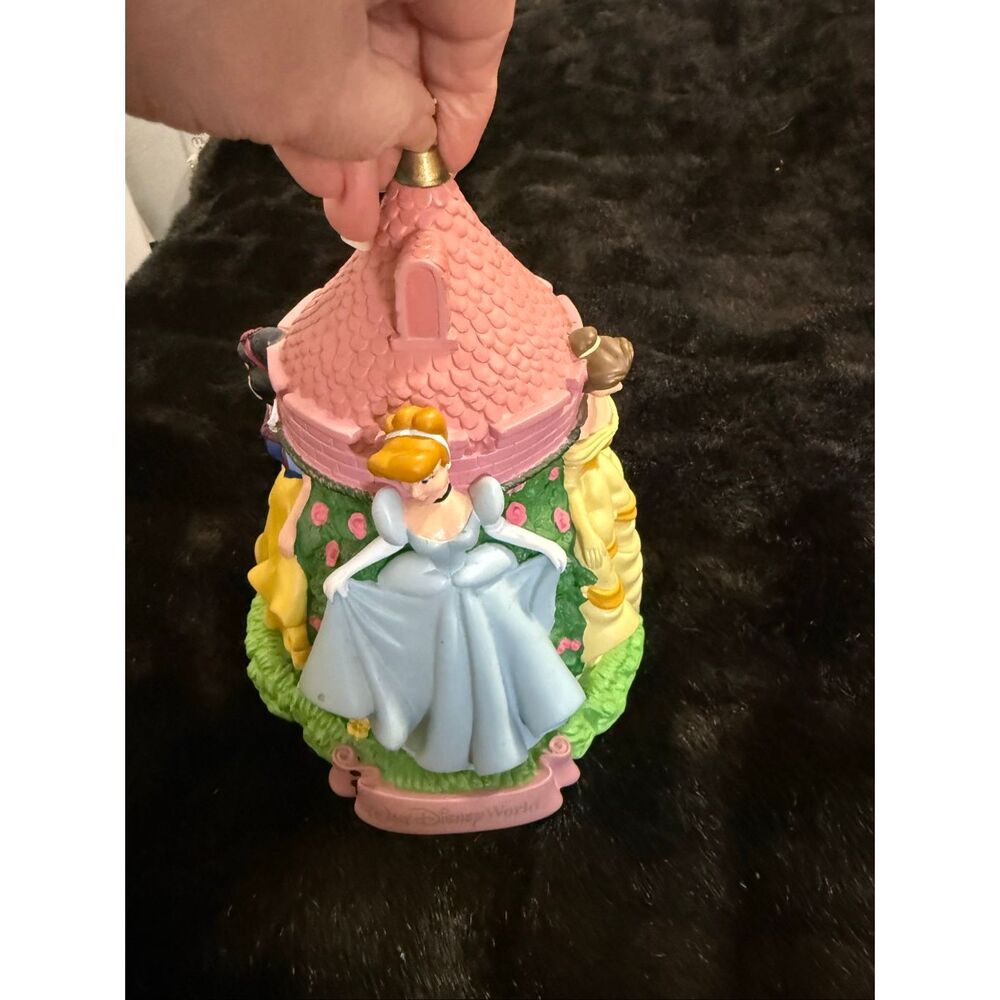 Vtg Disney World Princess Coin Piggy Bank Belle/ Snow White/ Cinderella/ Aurora - Picture 3 of 6